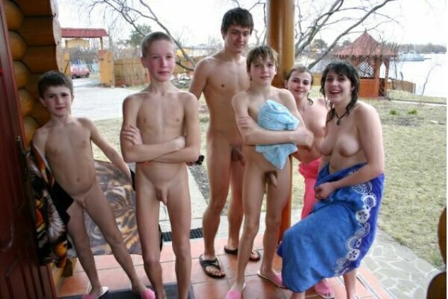Nudists a family in a sauna [WorldNudism]